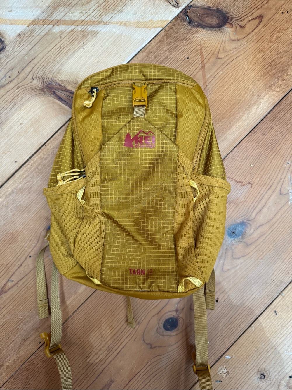 REI Tarn 18 Kids Backpack in Yellow